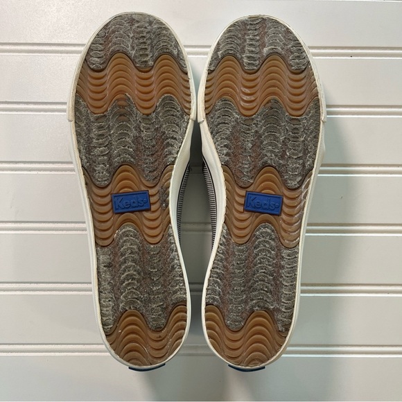 Ked's Womens 8.5 Comfort Slip On Sneakers Pineapple Design Canvas Gray White - Picture 6 of 6